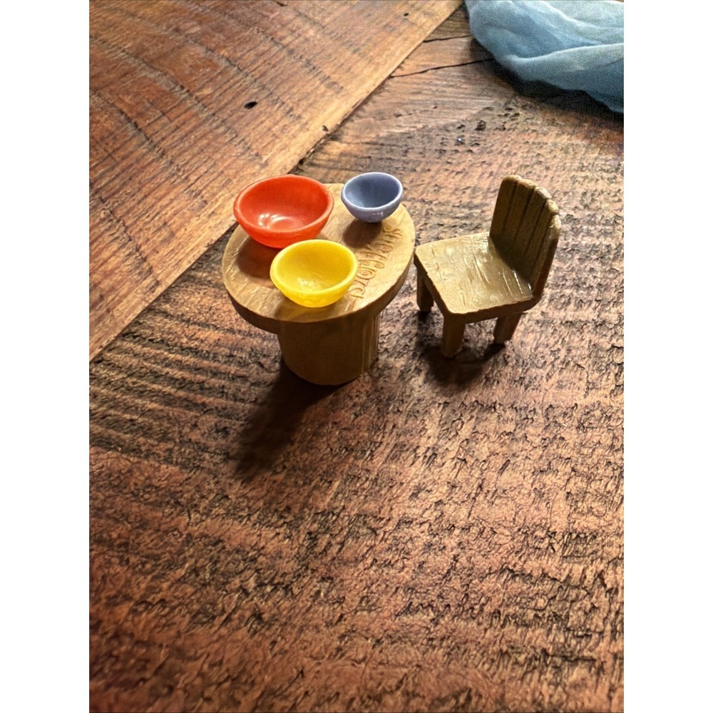 60s Vintage Hasbro Storykins Goldilocks 3 Bears - Table and Chair